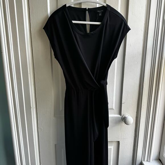 Banana Republic Tie-Front Cropped Jumpsuit Black - Picture 2 of 9